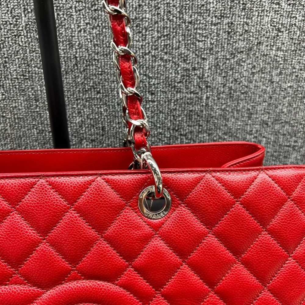 100% Authentic CHANEL GST XL Tote Bag - Picture 5 of 16